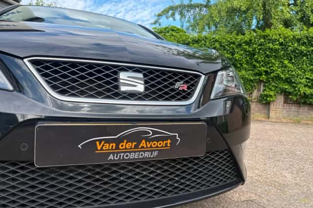 SEAT Ibiza (2017) thumbnail 3