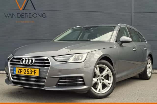 Audi A4 (2018) thumbnail 2