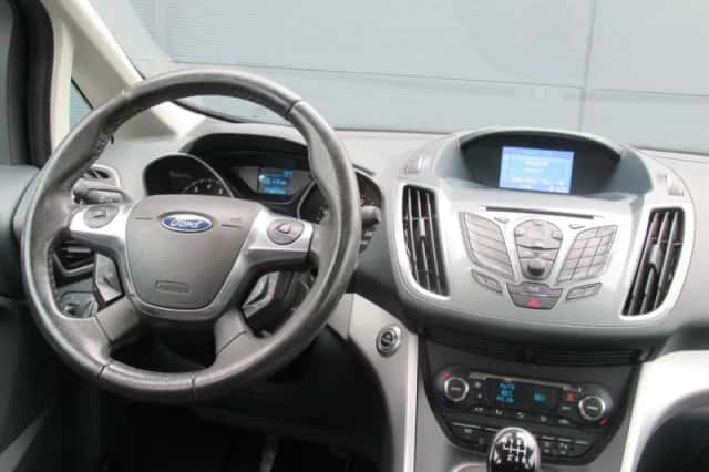 Ford C-Max (2011) thumbnail 5