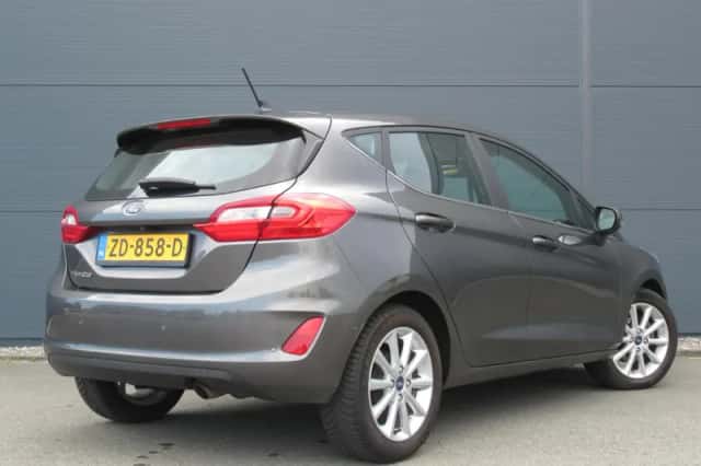 Ford Fiesta (2019) thumbnail 3