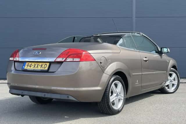 Ford Focus (2007) thumbnail 3