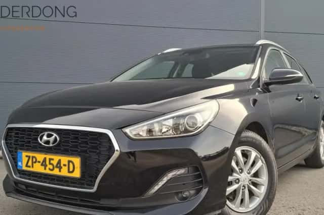 Hyundai i30 (2019) thumbnail 1