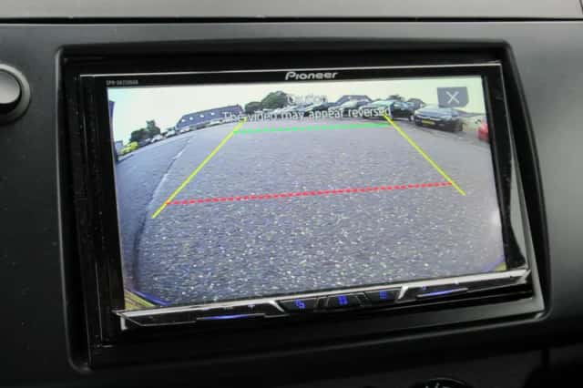 Suzuki Swift (2007) thumbnail 6