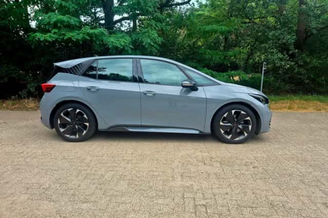 CUPRA Born (2024) thumbnail 2