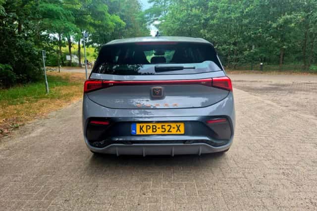 CUPRA Born (2024) thumbnail 3