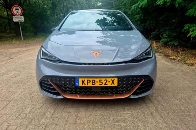 CUPRA Born (2024) thumbnail 5