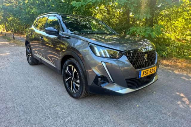 Peugeot 2008 (2020) thumbnail 1