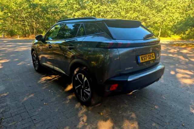 Peugeot 2008 (2020) thumbnail 4