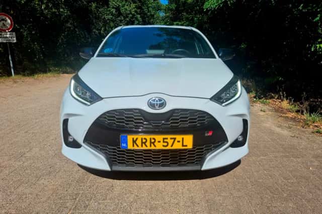 Toyota Yaris (2023) thumbnail 5