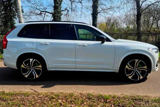 Volvo XC90 (2020) thumbnail 2