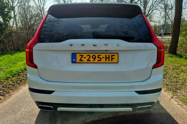 Volvo XC90 (2020) thumbnail 3