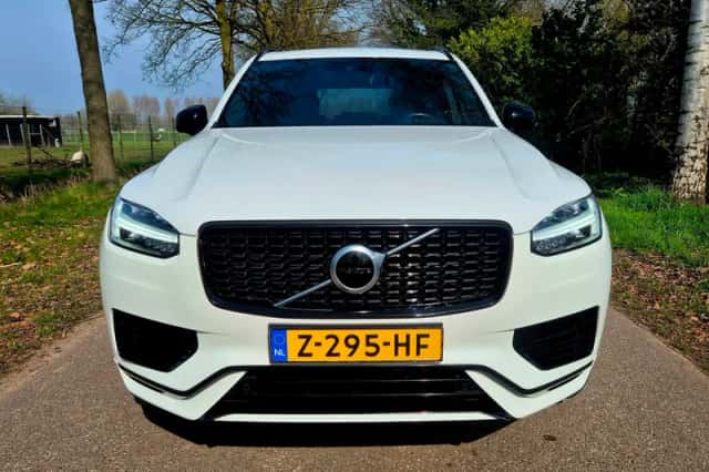 Volvo XC90 (2020) thumbnail 5