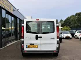 Renault Trafic (2013) thumbnail 3