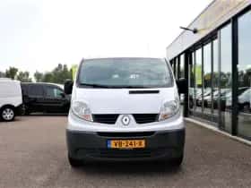 Renault Trafic (2013) thumbnail 5