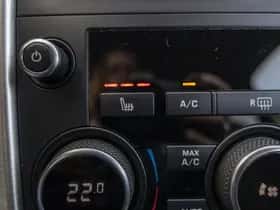 Land Rover Discovery Sport (2016) thumbnail 24