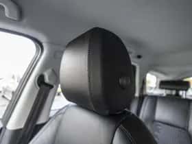 Land Rover Discovery Sport (2016) thumbnail 25