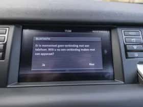 Land Rover Discovery Sport (2016) thumbnail 38