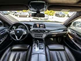 BMW 7-Serie (2016) thumbnail 17