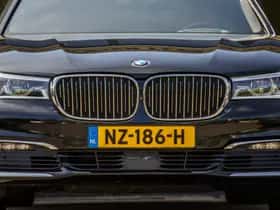 BMW 7-Serie (2016) thumbnail 3