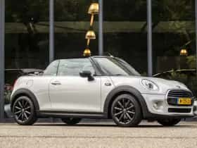 MINI Cooper (2017) thumbnail 2