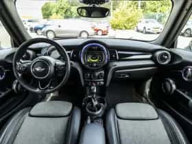 MINI Cooper (2017) thumbnail 23