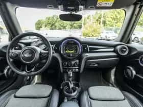 MINI Cooper (2017) thumbnail 24