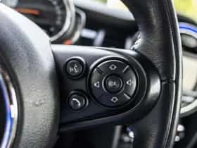 MINI Cooper (2017) thumbnail 31