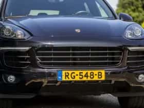 Porsche Cayenne (2017) thumbnail 13