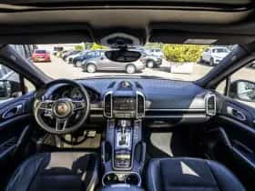 Porsche Cayenne (2017) thumbnail 17