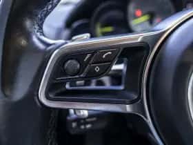 Porsche Cayenne (2017) thumbnail 33