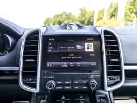 Porsche Cayenne (2017) thumbnail 40