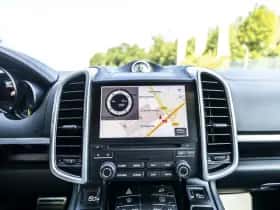 Porsche Cayenne (2017) thumbnail 44