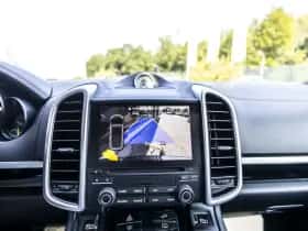 Porsche Cayenne (2017) thumbnail 47