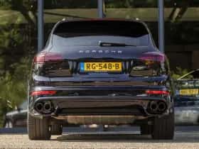 Porsche Cayenne (2017) thumbnail 7