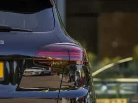 Porsche Cayenne (2017) thumbnail 8