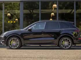 Porsche Cayenne (2017) thumbnail 9
