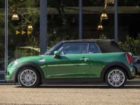 MINI Cooper S (2019) thumbnail 8
