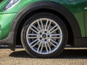 MINI Cooper S (2019) thumbnail 9