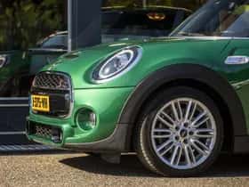 MINI Cooper S (2019) thumbnail 10