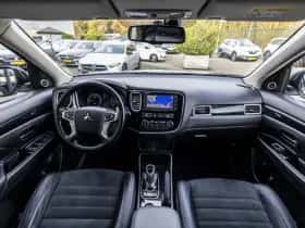 Mitsubishi Outlander thumbnail 17