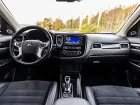 Mitsubishi Outlander thumbnail 19