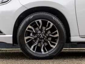 Mitsubishi Outlander thumbnail 10