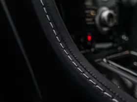Aston Martin V8 Vantage (2011) thumbnail 42