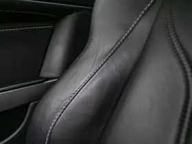 Aston Martin V8 Vantage (2011) thumbnail 45