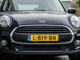 MINI One (2021) thumbnail 13