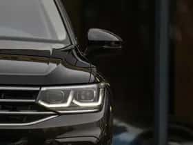Volkswagen Tiguan (2021) thumbnail 4