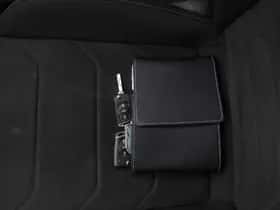 Volkswagen Tiguan (2021) thumbnail 36