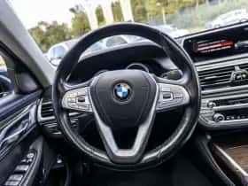 BMW 7-Serie (2018) thumbnail 31