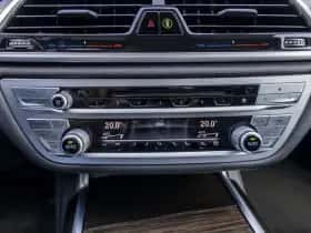 BMW 7-Serie (2018) thumbnail 43