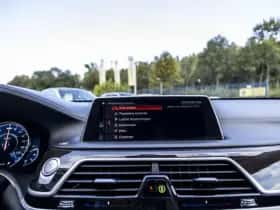 BMW 7-Serie (2018) thumbnail 49